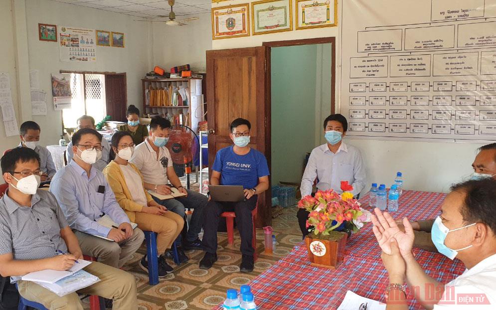 Đoàn chuyên gia y tế Việt Nam hỗ trợ Lào dập dịch Covid-19 -0