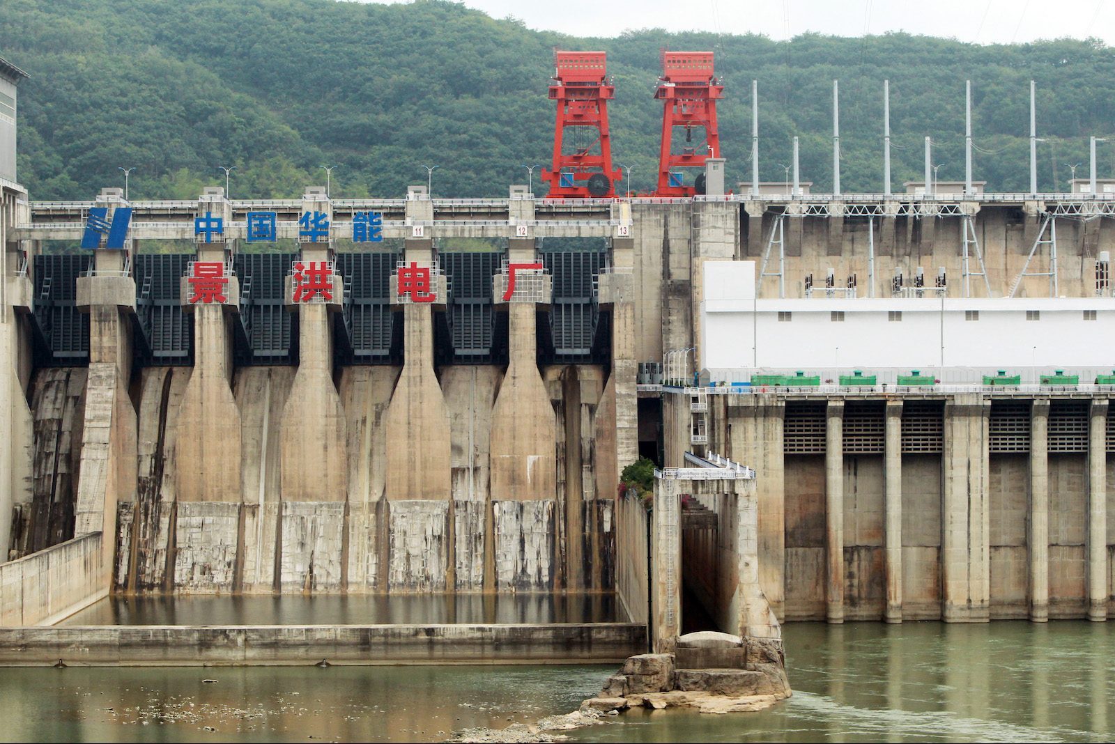 Mực nước sông Mê Kông giảm mạnh do thủy điện Trung Quốc - ảnh 1