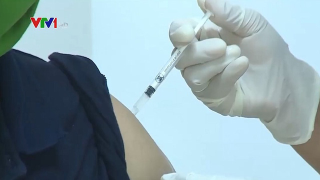 Nhiều người dân Lào đăng ký tiêm bất cứ loại vaccine nào - Ảnh 1.