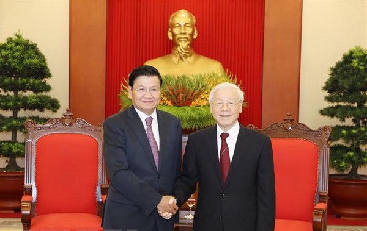 Tổng Bí thư Nguyễn Phú Trọng và Tổng Bí thư, Chủ tịch nước Lào Thongloun Sisoulith.