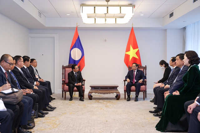 Thủ tướng Phạm Minh Chính gặp Thủ tướng Lào và tiếp xúc song phương các nhà lãnh đạo ASEAN - Ảnh 2.