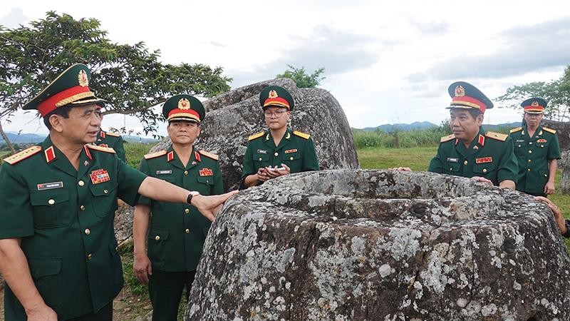 Biểu tượng cao đẹp của tình đoàn kết Việt Nam-Lào ảnh 1