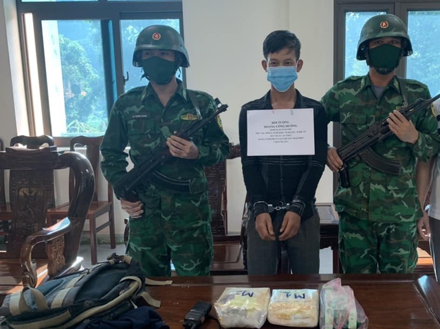 Bắt đối tượng vận chuyển 3kg ma túy từ Lào về Việt Nam - Ảnh 1.