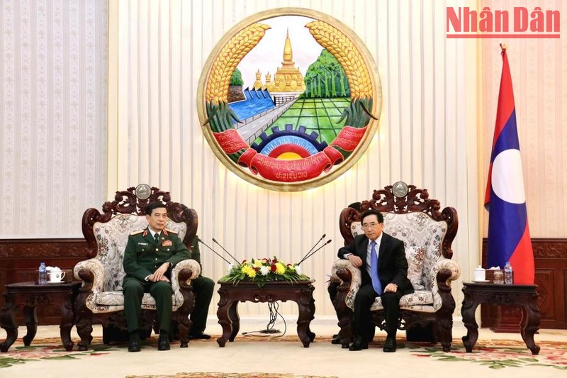 Bộ trưởng Quốc phòng Phan Văn Giang thăm chính thức Lào ảnh 1