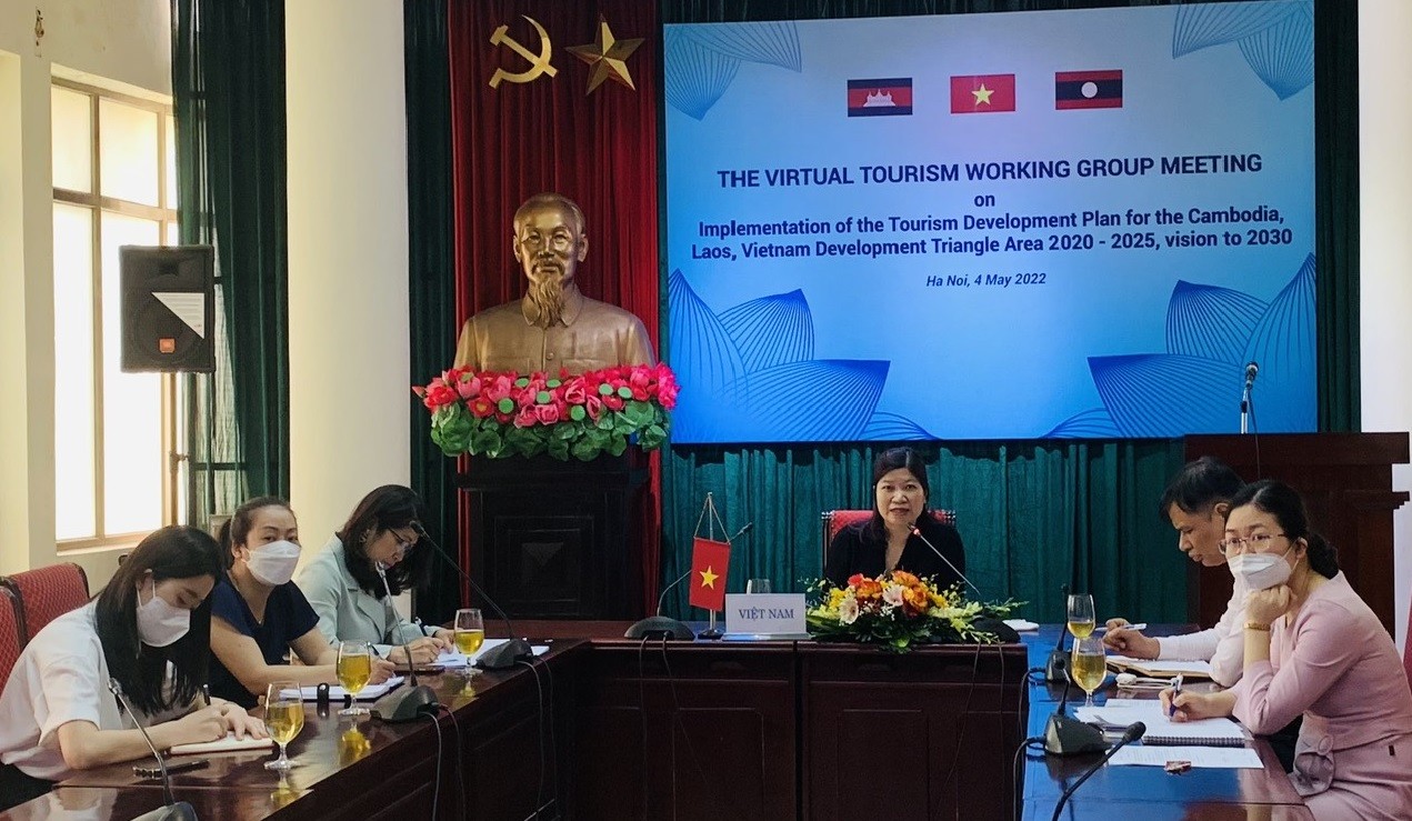 Nhiều triển vọng mới trong hợp tác du lịch Việt Nam-Lào
