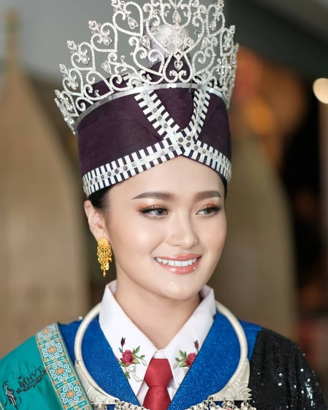 Người đẹp H’Mông đăng quang Hoa hậu Hoàn vũ Lào 2022  - ảnh 7