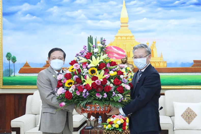 Chúc mừng 47 năm Quốc khánh nước Cộng hòa dân chủ nhân dân Lào ảnh 1