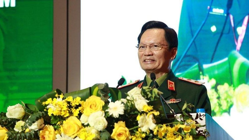 Trung tướng, Giáo sư, Tiến sĩ, Thầy thuốc nhân dân Mai Hồng Bàng, Giám đốc Bệnh viện Trung ương Quân đội 108.