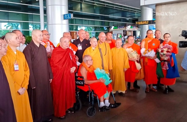 Phái đoàn lãnh đạo cao cấp Liên minh Phật giáo Lào thăm chính thức Việt Nam ảnh 4