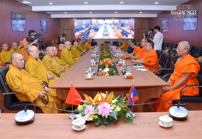Giáo hội Phật giáo Việt Nam và Liên minh Phật giáo Lào ký kết hợp tác nhiều nội dung quan trọng ảnh 2