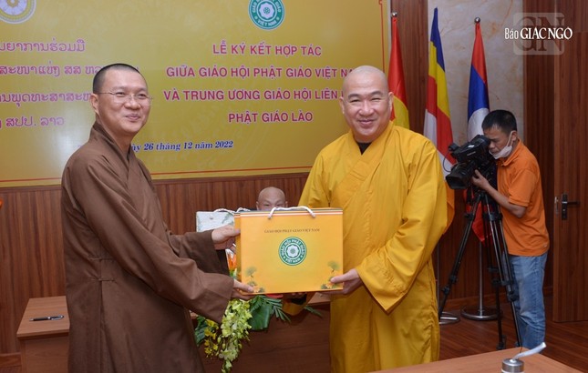 Giáo hội Phật giáo Việt Nam và Liên minh Phật giáo Lào ký kết hợp tác nhiều nội dung quan trọng ảnh 26