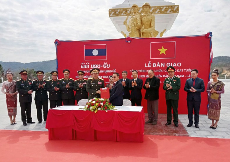 Hoàn thành trùng tu công trình Đài tưởng niệm Liên minh chiến đấu Lào-Việt Nam ảnh 1