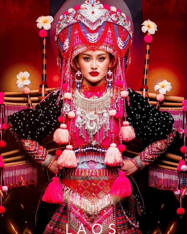 Đại diện Đông Nam Á duy nhất lọt Top 16 Miss Universe: Người dân tộc H’Mông và còn gì nữa? ảnh 3
