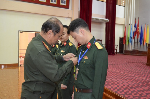 Chuyến công tác “đặc biệt” của vị bác sĩ Bệnh viện Trung ương quân đội 108 trên nước bạn Lào - Ảnh 3.