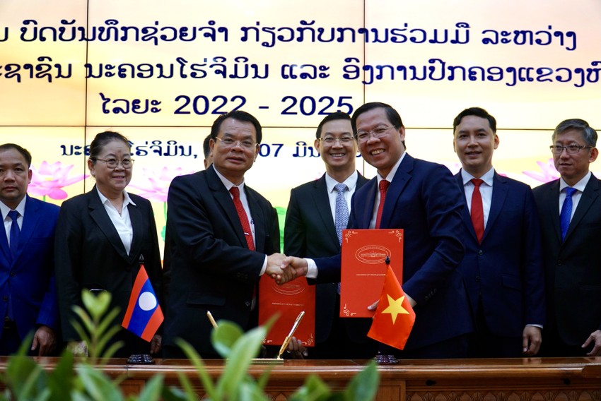 TP.HCM ký kết Bản ghi nhớ hợp tác với tỉnh Hủa Phăn, Lào ảnh 2