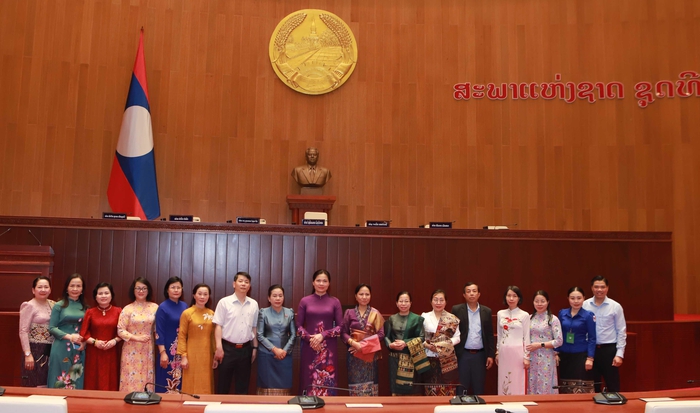 Đô trưởng Thủ đô Viêng Chăn (Lào) đề xuất tổ chức Hội 2 nước làm cầu nối để nữ doanh nhân hợp tác, đầu tư - Ảnh 3.
