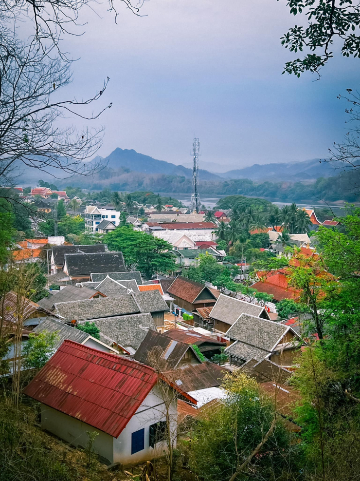 Những ngày đầu hè vi vu khắp Lào của du khách Việt - 4