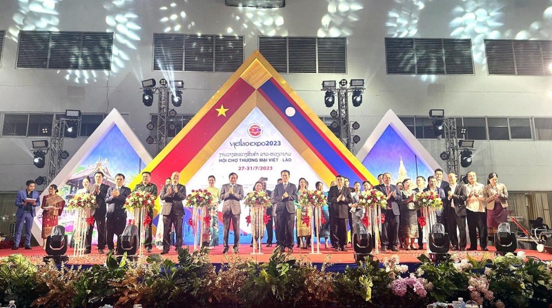 250 gian hàng giới thiệu sản phẩm tại Hội chợ Thương mại Việt - Lào 2023